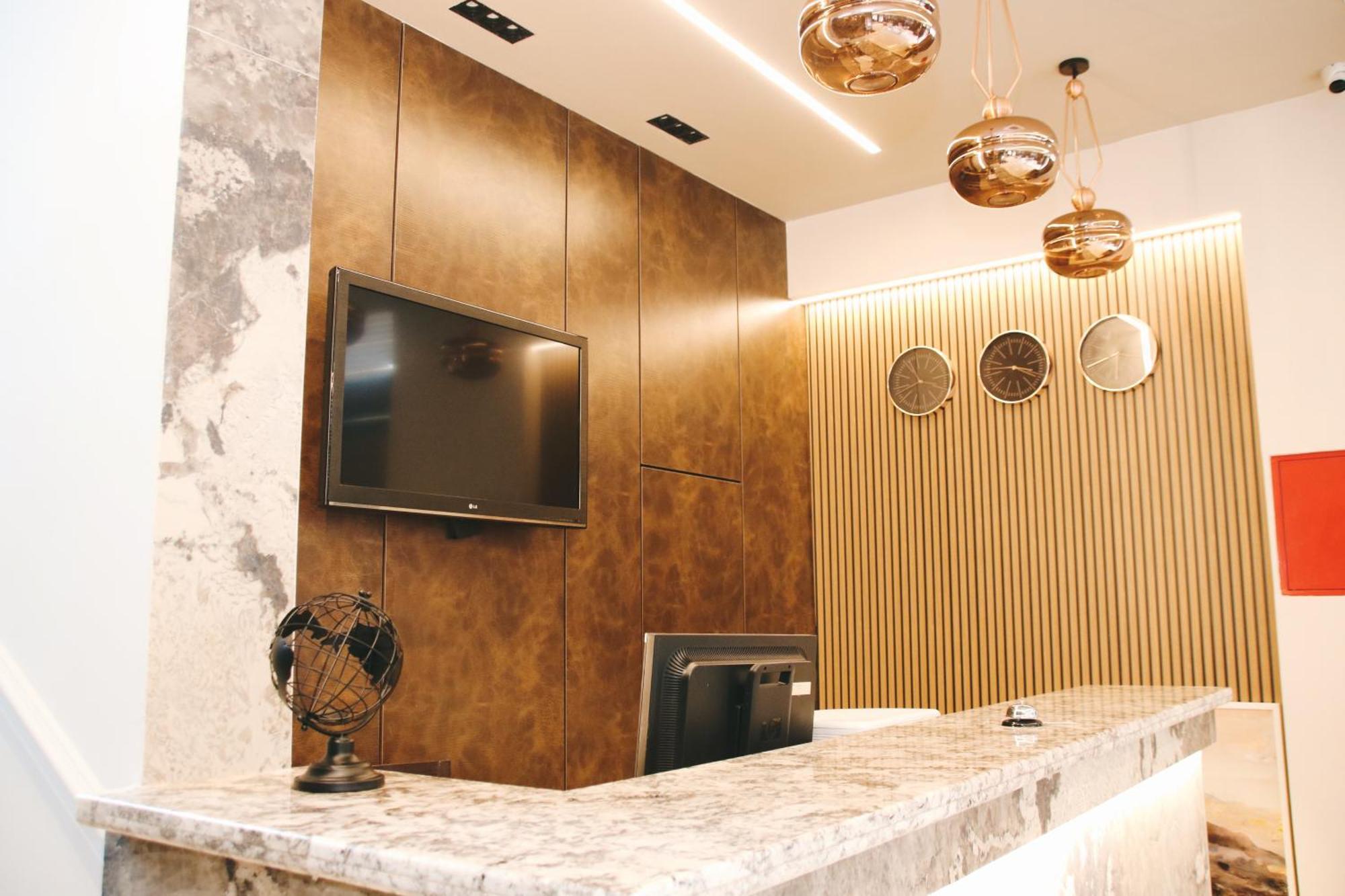Hotel Rozafa Suhareke Ngoại thất bức ảnh